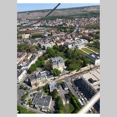 Le Champenois, Av De Champagne Apartment Epernay